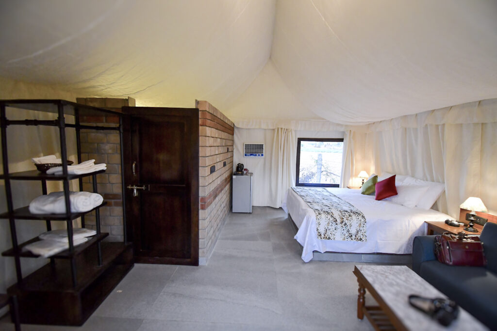 31 tent interior copy