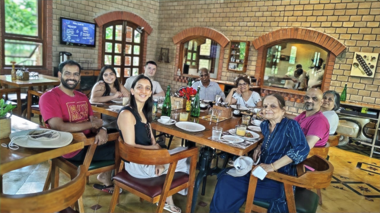 6 cafe interiors guests