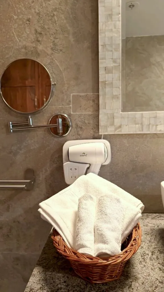 bathroom towels