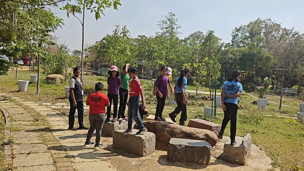 School Juniors 14 1024x576